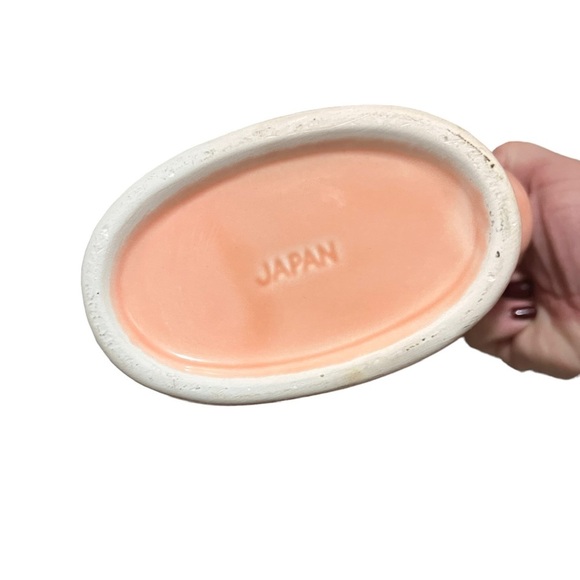 Vintage Clamshell Vase Planter - Picture 4 of 4